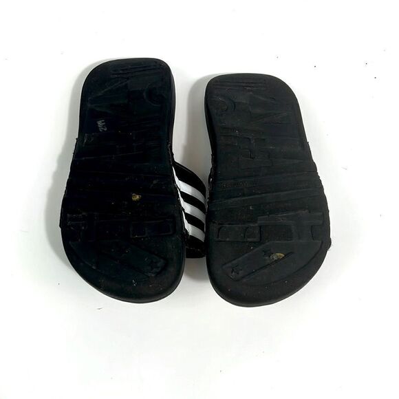 Adidas Slide On Sandals - Picture 8 of 9